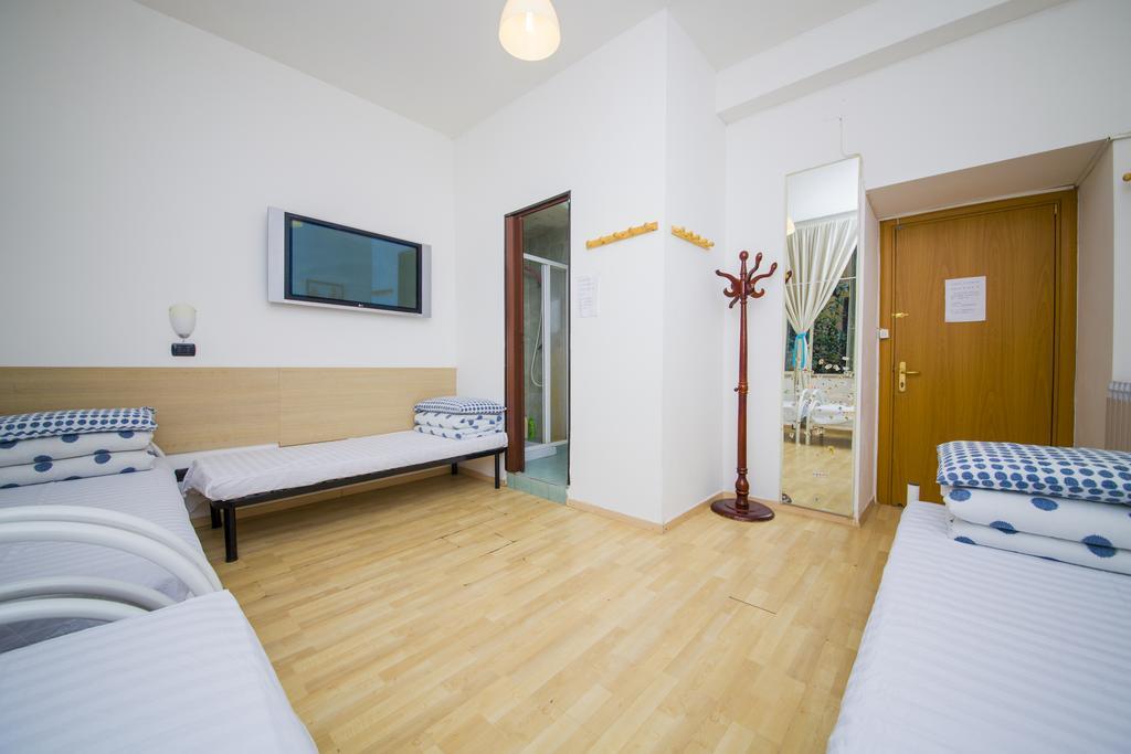 The Voice Of Roma Guesthouse Ngoại thất bức ảnh