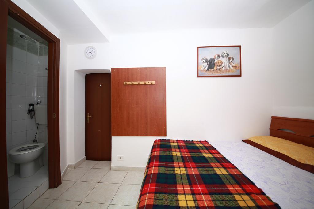 The Voice Of Roma Guesthouse Ngoại thất bức ảnh